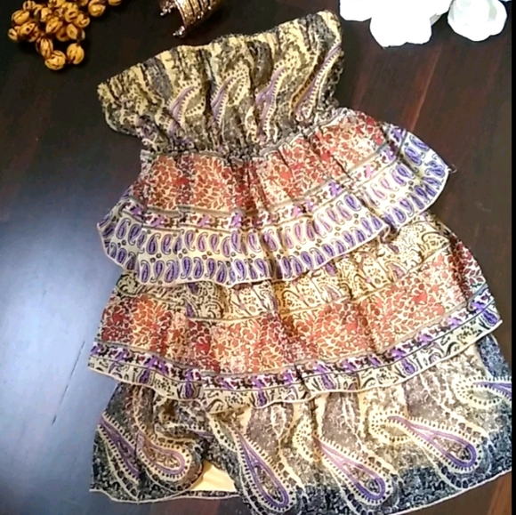 Vanity Dresses & Skirts - ♥️BUNDLE ONLY♥️ Vanity Paisley Strapless RuffleMini